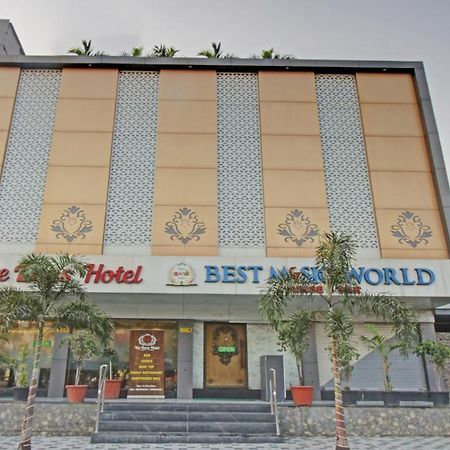 Hotel Treebo The Boss Rāipur Esterno foto