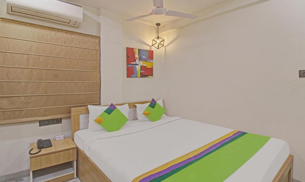 Hotel Treebo The Boss Rāipur Esterno foto