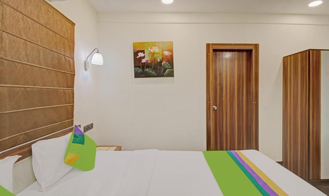 Hotel Treebo The Boss Rāipur Esterno foto