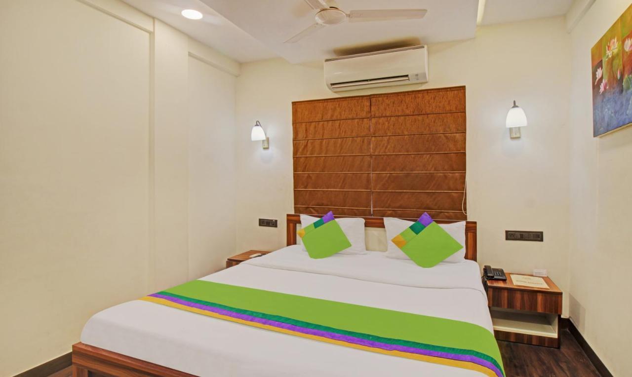 Hotel Treebo The Boss Rāipur Esterno foto