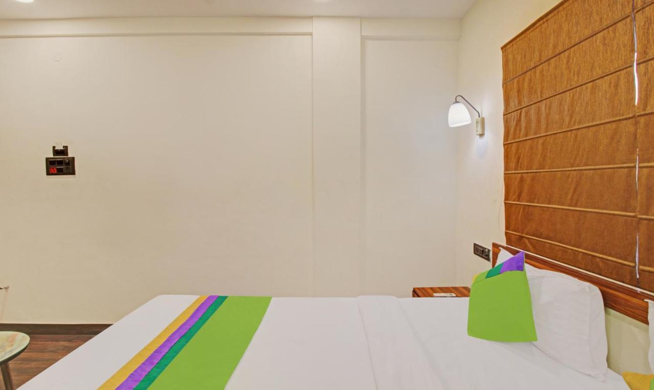 Hotel Treebo The Boss Rāipur Esterno foto